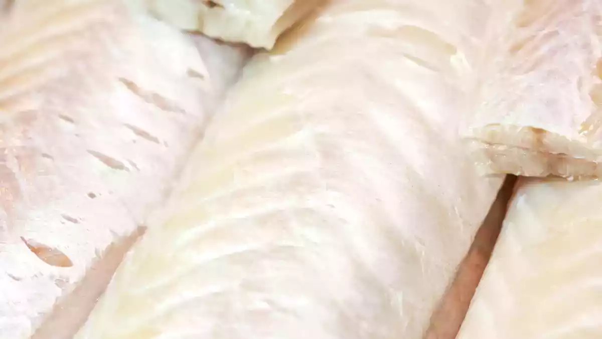 Sådan afsaltes torsk. Tålmodighed, koldt vand og knowhow. Sådan ville en kok gøre det