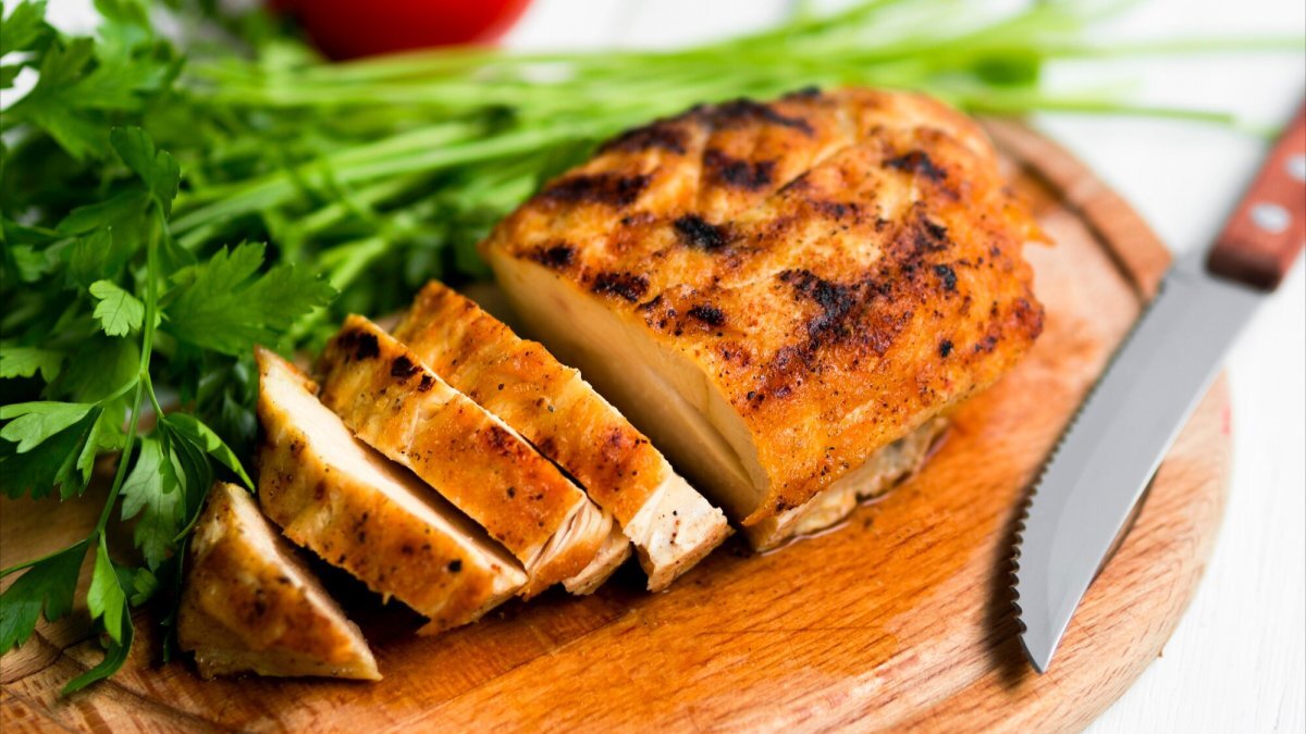 Fejlene, der gør din kylling tør på grillen (og hvordan du retter dem)