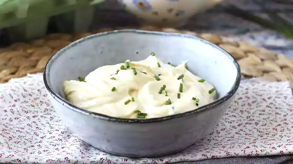 Sådan laver du sikker og velsmagende hjemmelavet mayonnaise uden at tage unødvendige risici