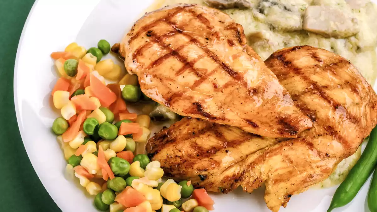 Sådan mørner du kød med denne ingrediens, du allerede har derhjemme