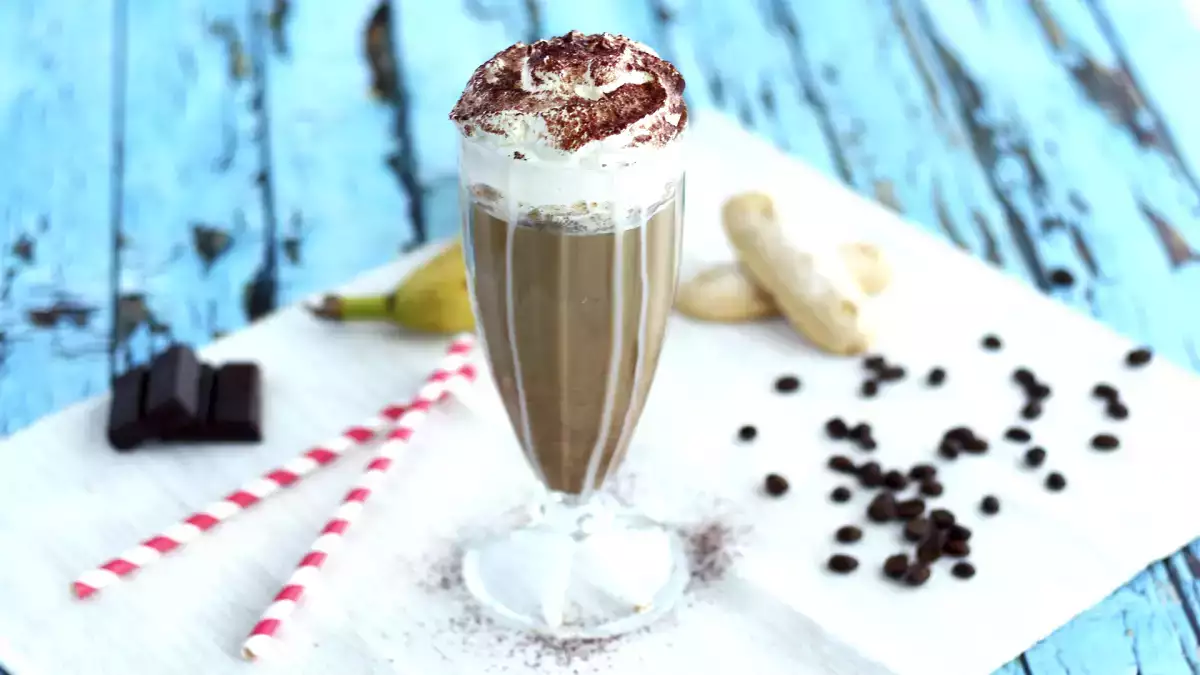 8 forfriskende smoothies til at redde enhver sommereftermiddag
