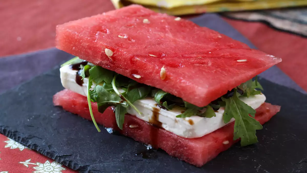 Vandmelonsandwich: en frisk og overraskende opskrift, der har fået TikTok til at summe