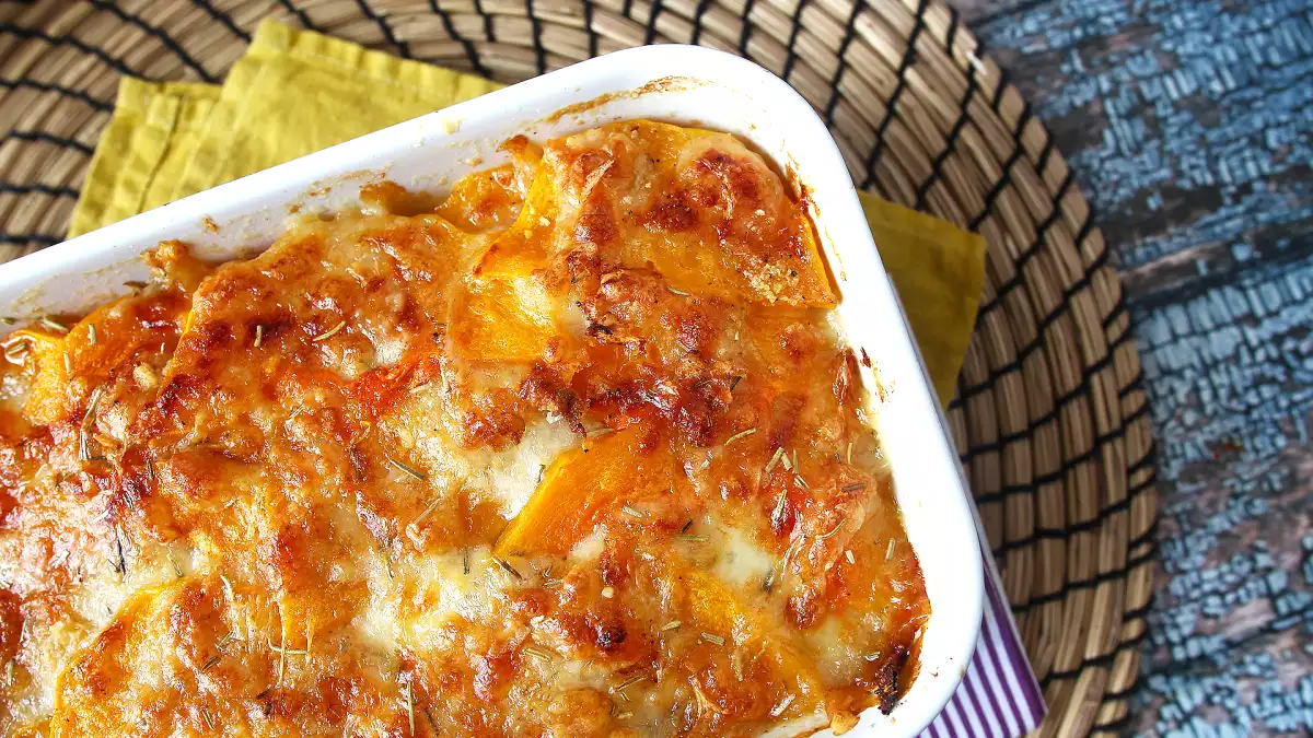 Sådan laver du en perfekt vegetarisk græskarparmigiana (selv hvis du er nybegynder i køkkenet)