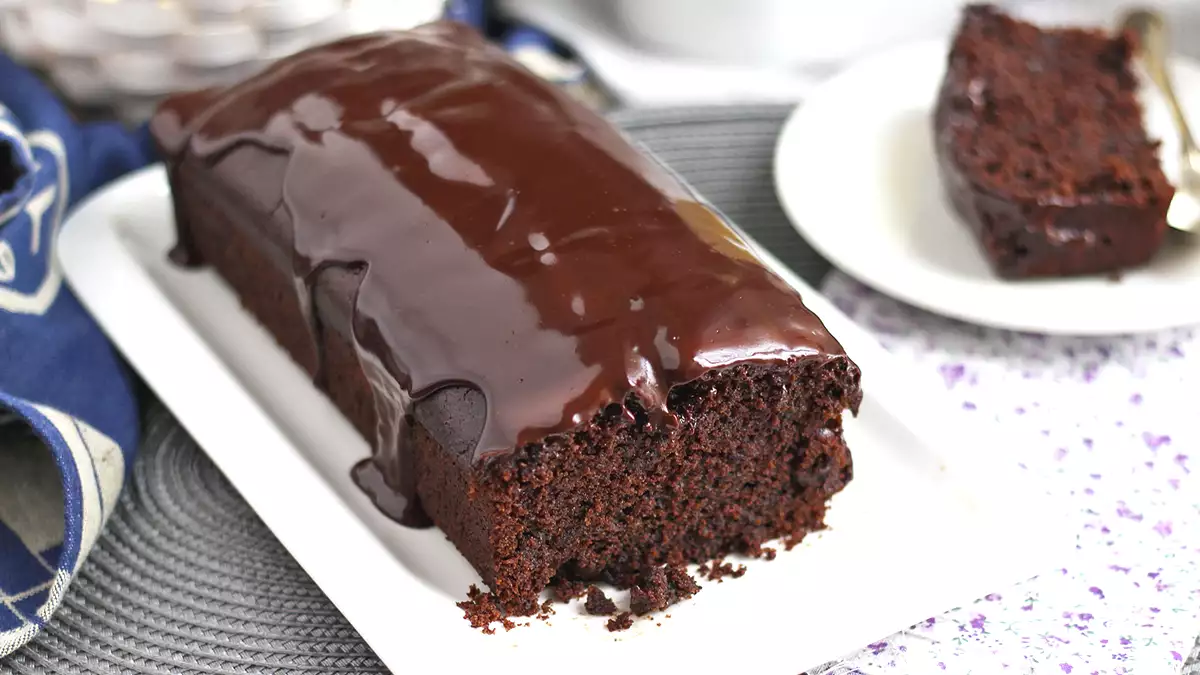 Du gætter aldrig den hemmelige ingrediens i denne saftige og luftige chokoladekage.