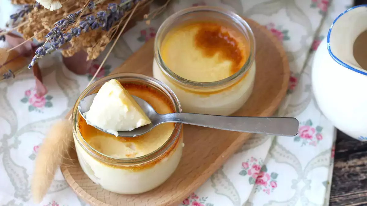 Bedstemors hemmelighed: Med kun 4 ingredienser skaber hun verdens mest cremede dessert