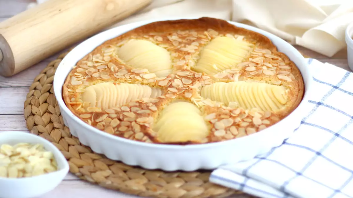 Fra kompot til svampekage: 9 opskrifter med pæresmag, som du kan nyde i efteråret