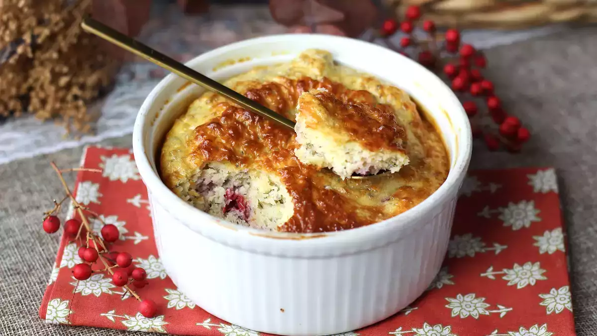 Denne proteinkage med røde frugter er blevet min foretrukne plan B, når jeg vil have noget sødt uden at have dårlig samvittighed.