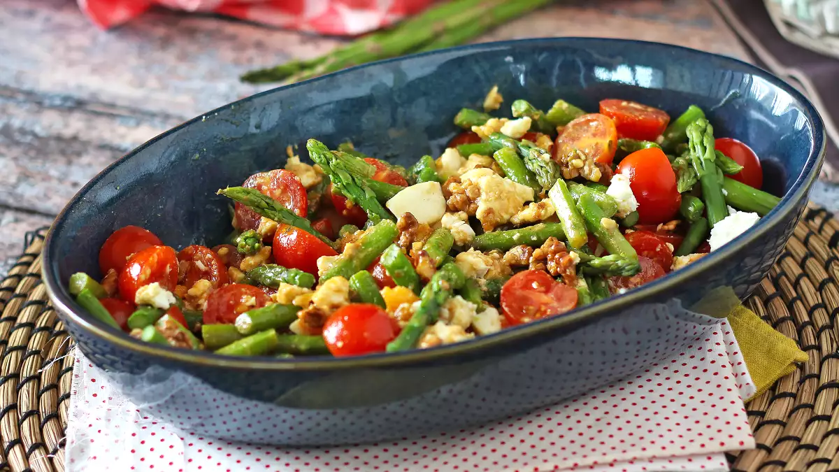 De er i deres bedste alder: 9 opskrifter med grønne asparges for at få mest muligt ud af sæsonen