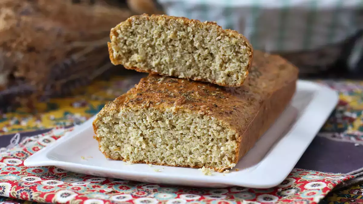 Leder du efter et mere letfordøjeligt brød? Så kan du måske lide denne opskrift uden hvidt mel!