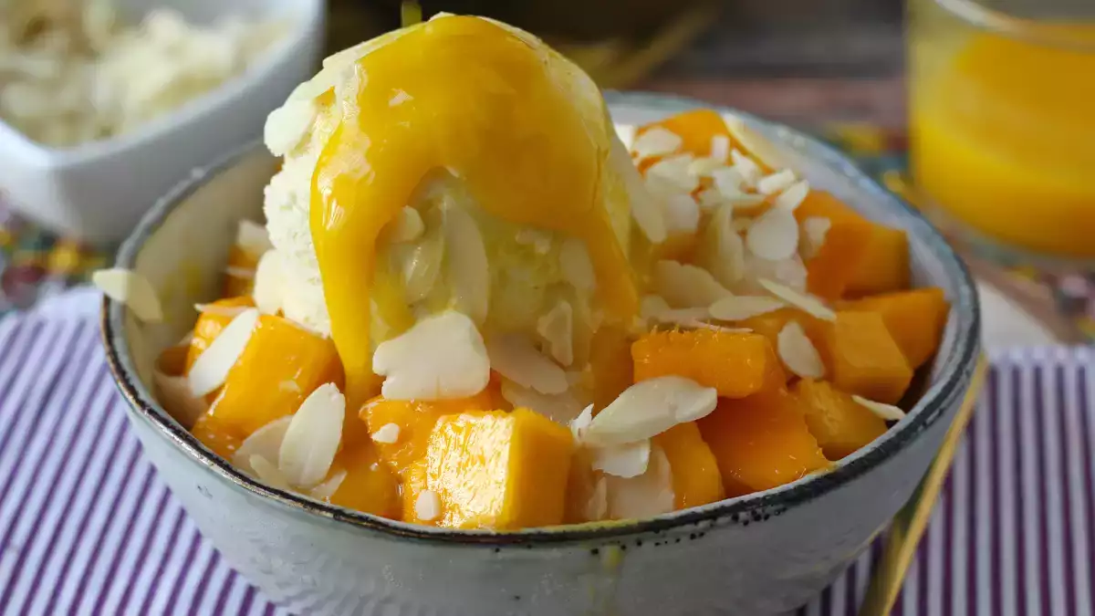 12 eksotiske desserter, der overbeviser ved første smag med kokos, mango, ananas og passionsfrugt