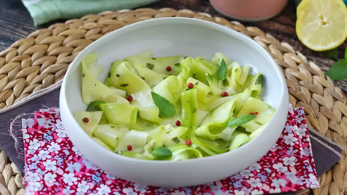 Det sikre trick til marinerede courgetter: Sådan bliver de perfekte og smagfulde som på restauranten