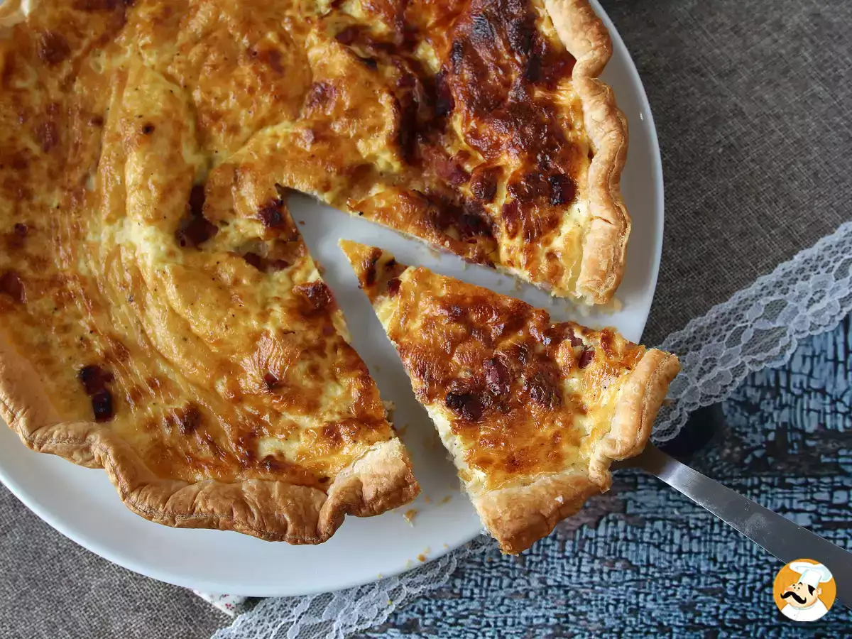 Sådan undgår du, at en quiche afgiver vand: enkle trin til en bagning uden fugt og uden blød dej