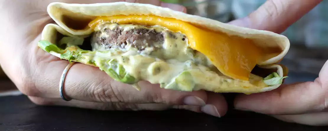 Denne wrap smager præcis som en Big Mac ... og den er klar på bare et par minutter!