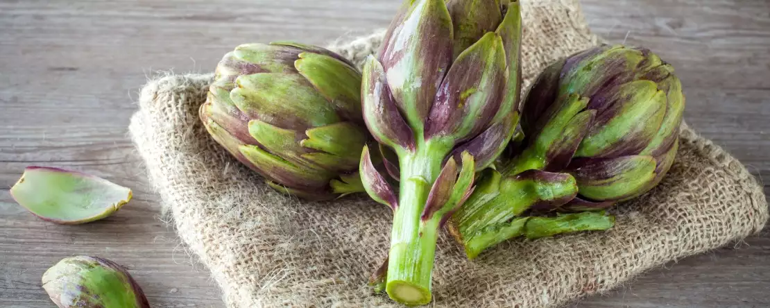 Hvordan kan artiskokker opbevares længere uden at blive sorte?