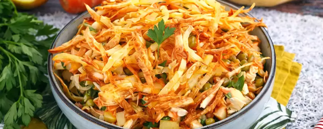 Ikke kun til sommer: 10 sunde, hurtige og farverige forårssalater