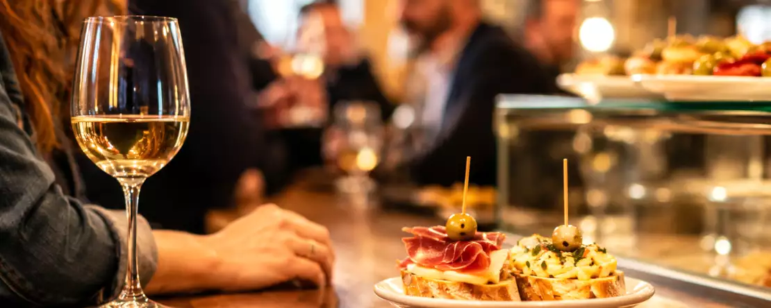 Tapaens oprindelse: En lille ret med en stor historie
