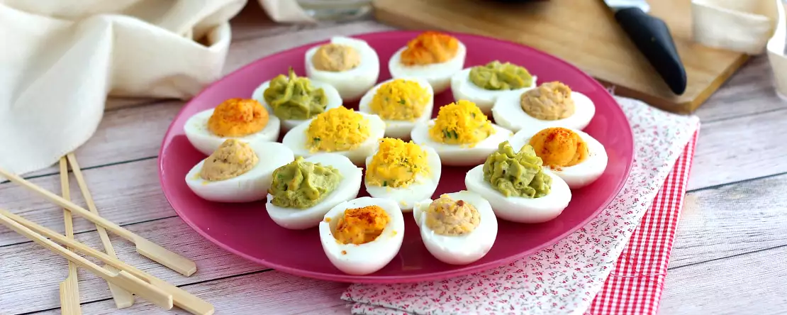 Fyldte æg, mimosa-æg og deviled eggs: Er det det samme, eller har vi hele livet blandet opskrifterne sammen?