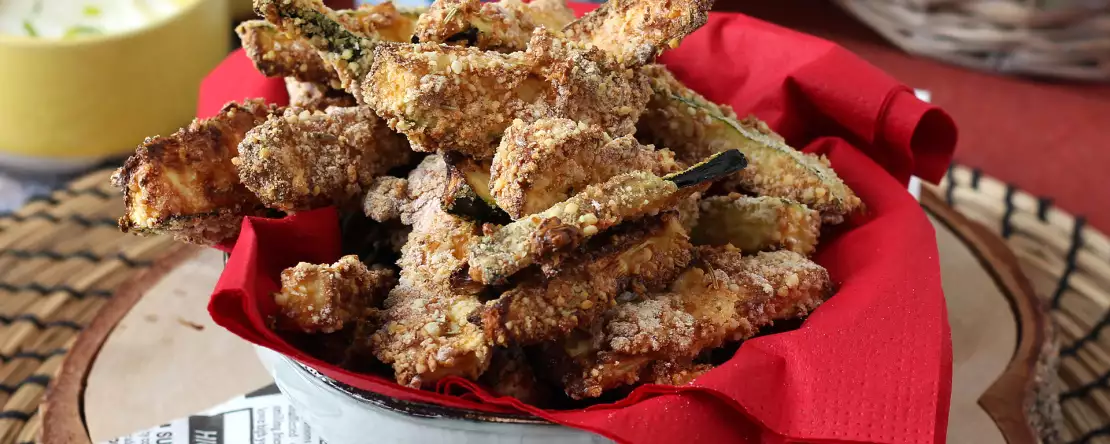 Zucchini i luftfritøren: 6 hurtige opskrifter, der forsvinder på et øjeblik til aftensmaden