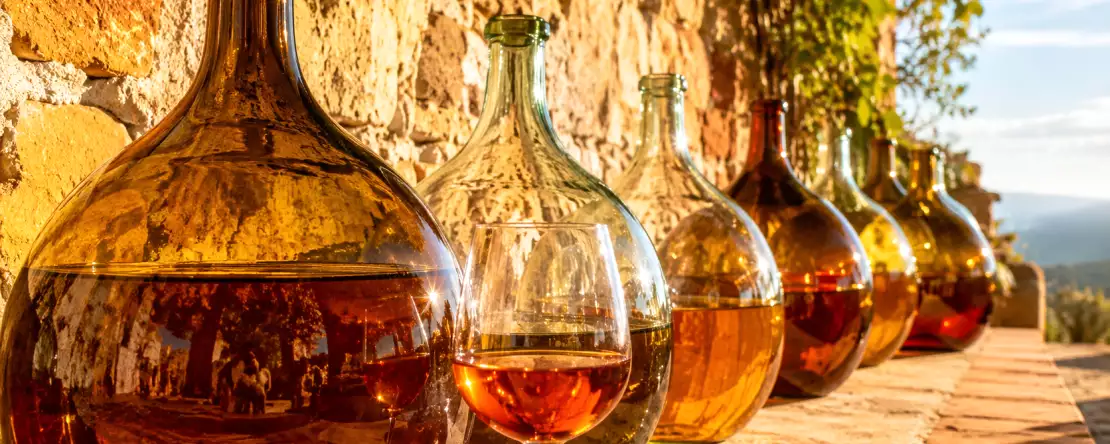 Vinen, der modnes i solen: Rancio og tidens charme i glasset