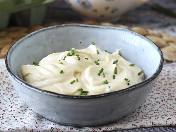 Sådan laver du sikker og velsmagende hjemmelavet mayonnaise uden at tage unødvendige risici