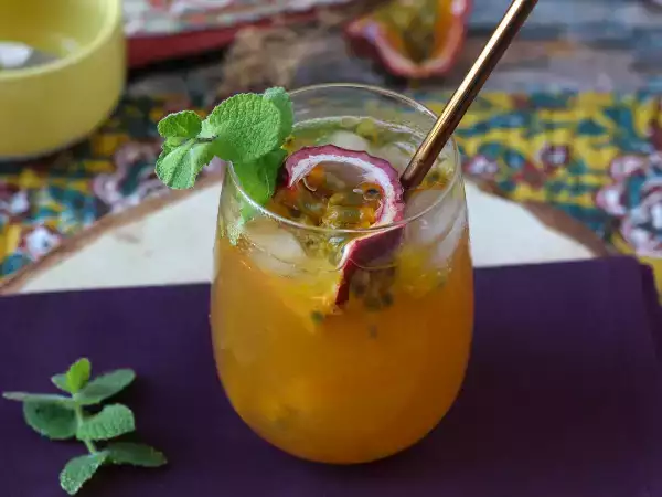 8 superforfriskende sommerdrinks, som du kan lave med det samme derhjemme (nummer 5 er fantastisk!)