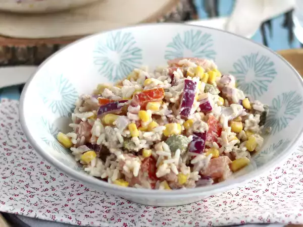 7 opskrifter på rissalat til at forny din sommermenu