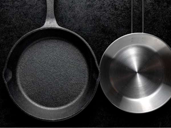 Stegepander i rustfrit stål: Sådan bruger og vedligeholder du dem, så de bliver ved med at se ud som nye