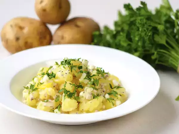 Den perfekte kartoffelsalat findes og laves sådan her