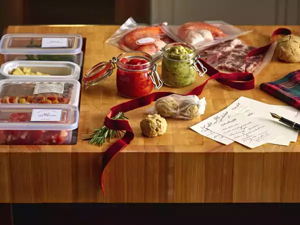 Opsparing til jul starter i november: Hvad skal du købe nu for at bruge mindre?