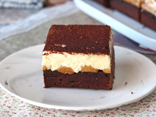 Skal du stadig vælge mellem brownie og tiramisu? Denne dessert sætter en stopper for dilemmaet med en uimodståelig kombination