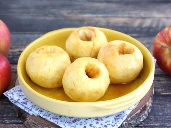 Råt eller bagt æble? Dette enkle valg kan påvirke dit humør, din mæthed og endda dit blodsukker.