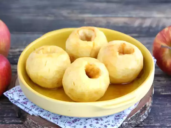 Råt eller bagt æble? Dette enkle valg kan påvirke dit humør, din mæthed og endda dit blodsukker.