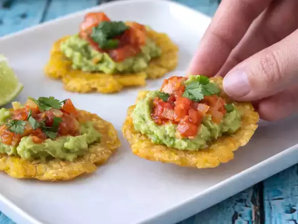 Cooking with flow: Colombianske patacones med hogao og guacamole til at se serien i ét stræk.