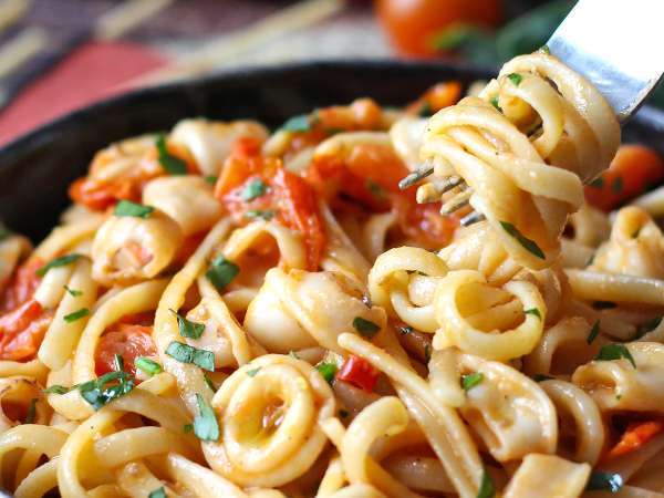 4 første retter med frossen fisk klar på få minutter: nemme, velsmagende og smarte opskrifter, der sparer dig for frokost og aftensmad