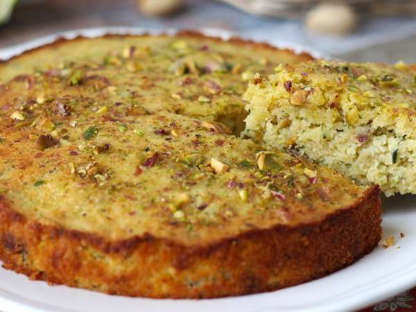 Hemmeligheden bag en ultrafugtig, let kage? Denne uventede ingrediens ændrer alt...