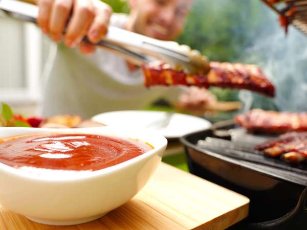 Barbecuesauce: Lav den derhjemme og forvandl alt kød