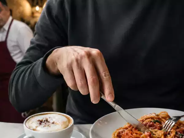 Hvad du aldrig bør gøre med pasta, kaffe og pizza, hvis der er en italiener i nærheden