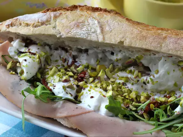 Mortadella, burrata og pistacienødder: hvorfor denne italienske kombination er overalt lige nu