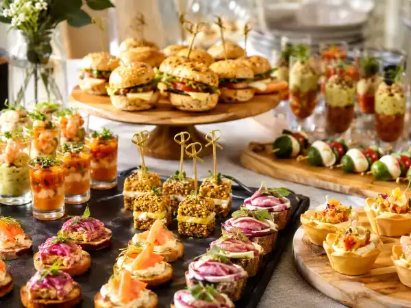 Hjemmelavet buffet: 28 mini-opskrifter til en aperitif, der kan måle sig med en cateringvirksomhed