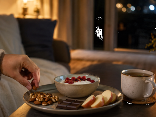 Snacking om aftenen: gode vaner, så man kan forkæle sig selv uden at ødelægge nattesøvnen