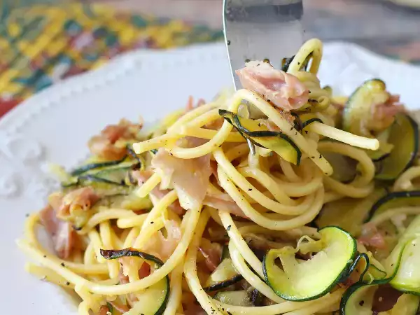 9 pastaretter med courgetter, du skal prøve med det samme: cremede, hurtige og uimodståelige til sommeren