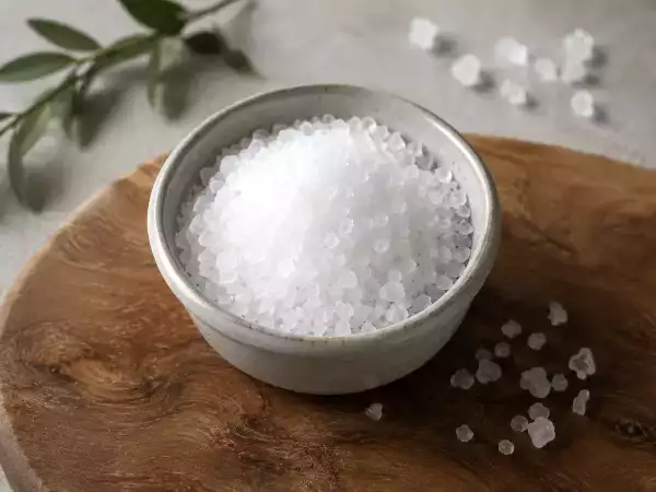 Fint salt, fleur de sel, rosa salt eller jodberiget salt: Hvordan vælger man det rigtige salt til madlavning derhjemme?