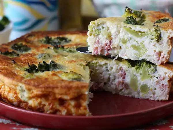 6 opskrifter på quiche uden bund, der er så uimodståelige, at du får lyst til at prøve dem alle (og ikke kun én)