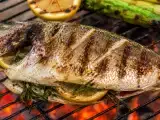 Artikler: Grillet fisk: teknikker, der sikrer, at fisken ikke klæber fast, ikke går i stykker og bliver saftig og perfekt tilberedt