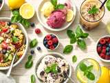 Artikler: Med blot 3 ingredienser kan du lave 8 uimodståelige sommerretter, som du vil lave igen og igen hele sommeren