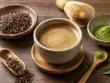 Artikler: Kan hojicha overhale matcha? Den japanske ristede te, der er på vej op som trend!