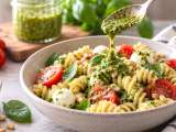 Artikler: 12 saucer, vinaigretter og dressinger, der forvandler dine pastasalater til retter fulde af smag
