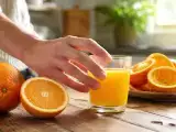 Artikler: Erstatter du et stykke frugt med en juice? Det er netop den refleks, der ofte forvrider regnestykket...