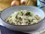Opskrift Cremet løgpasta: en velsmagende og superbillig forret!
