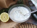 Opskrift Superfrisk yoghurt, feta, citron og myntesauce!